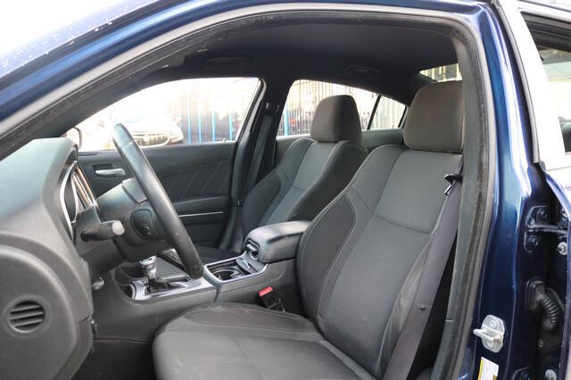 2017 Dodge Charger SXT