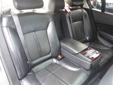 2016 Kia K900 Luxury V6