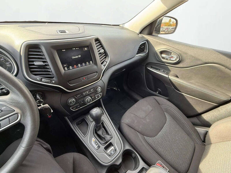 2020 Jeep Cherokee Latitude