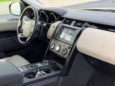 2017 Land Rover Discovery SE