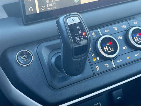 2023 Land Rover Defender 130 SE