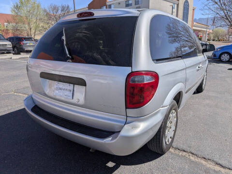 2003 Chrysler Voyager LX Value