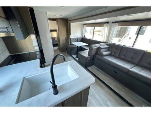 2025 Salem CL 273QBXL