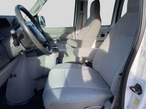 2013 Ford E-Series E-250