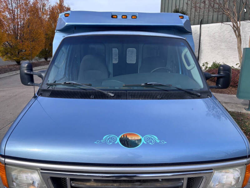 2005 Ford E-Series E-350 SD