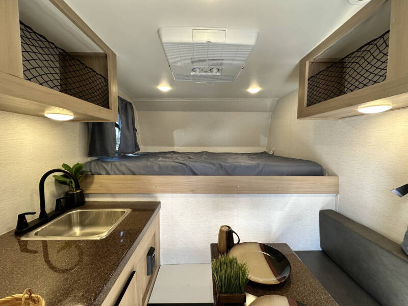 2023 Travel Lite Atom 400A / 10ft Camper