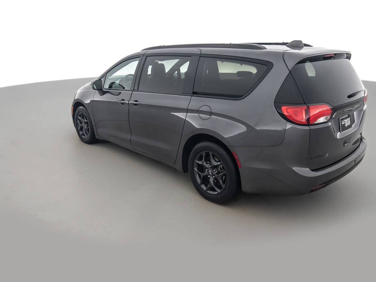 Used Car 2020 Chrysler Pacifica  Limited 4dr Mini Van For Sale Under $20,000 In Coal City, Illinois