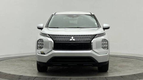 2023 Mitsubishi Outlander ES