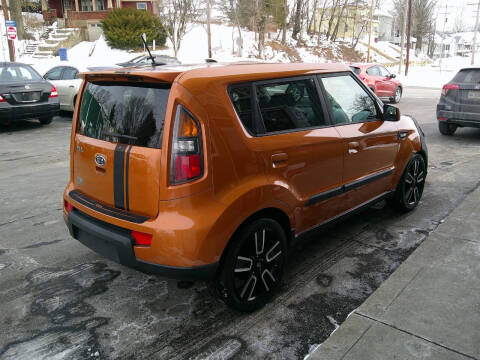 2010 Kia Soul +