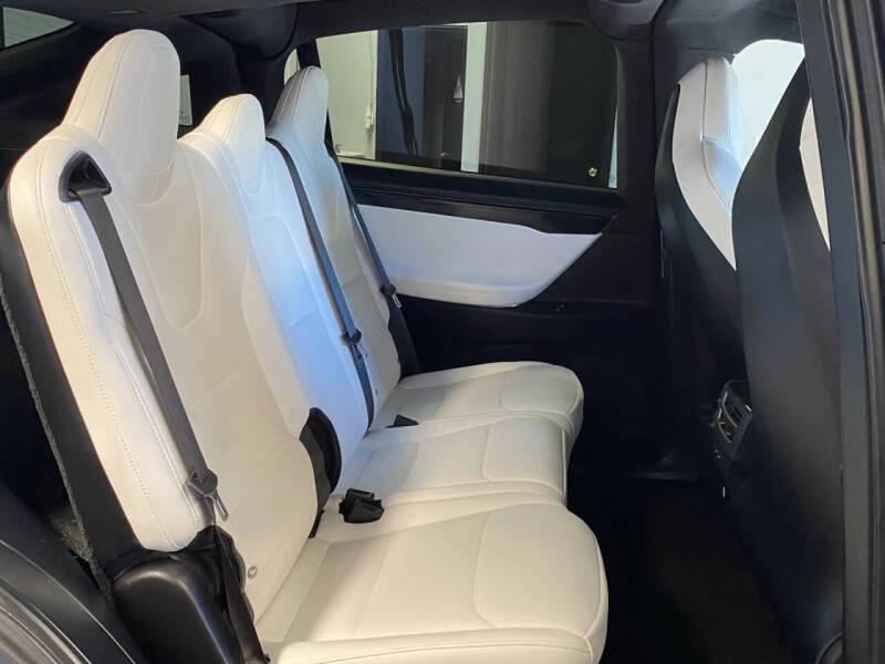 2019 Tesla Model X Standard Range