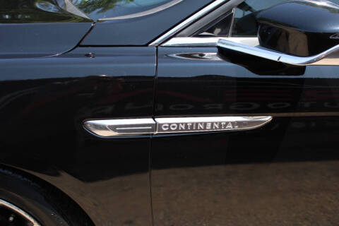 2018 Lincoln Continental Select