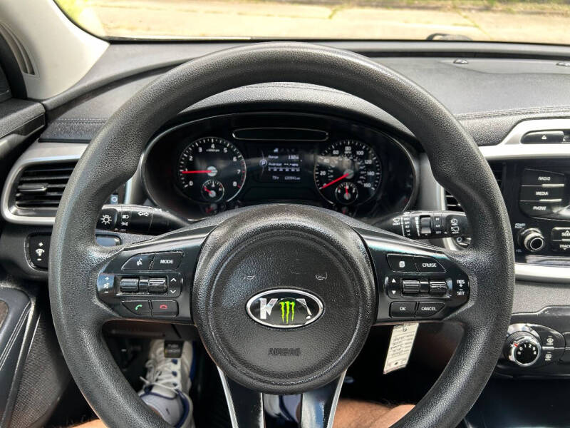 2016 Kia Sorento L