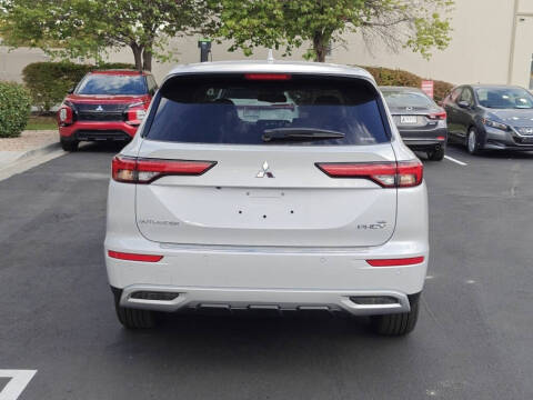 2025 Mitsubishi Outlander PHEV SE