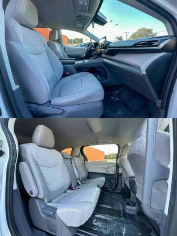 2023 Toyota Sienna LE 8-Passenger