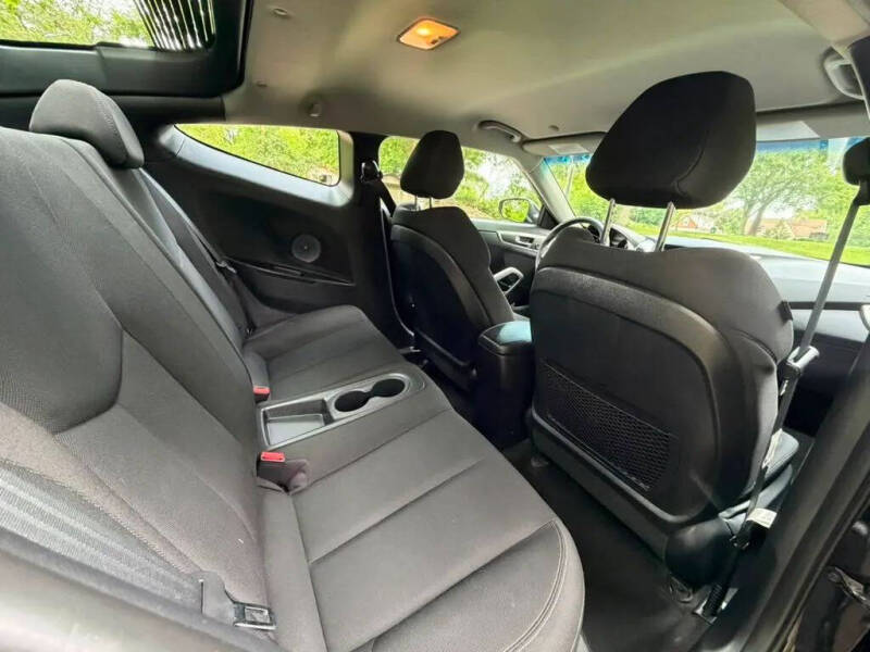 2016 Hyundai Veloster