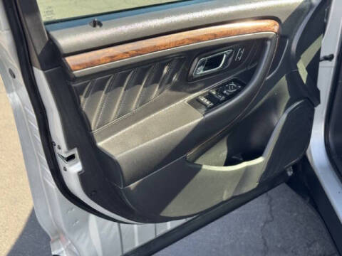 2015 Ford Taurus Limited