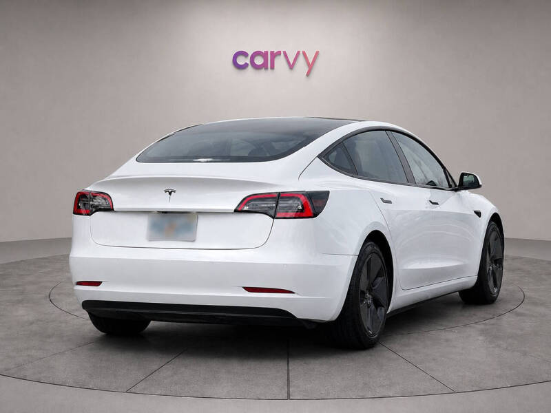 2021 Tesla Model 3 Standard Range Plus
