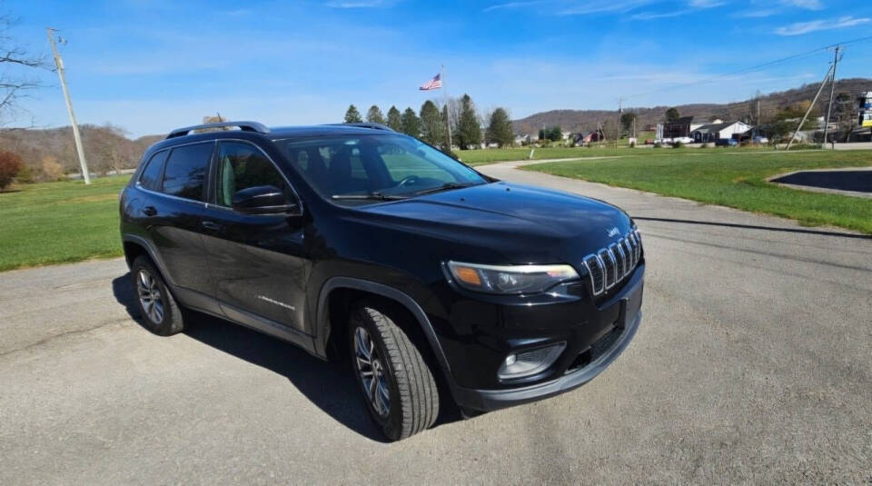 2019 Jeep Cherokee for sale at Art's Used Cars in Winfield, WV