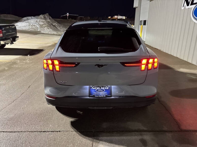 2024 Ford Mustang Mach-E Select