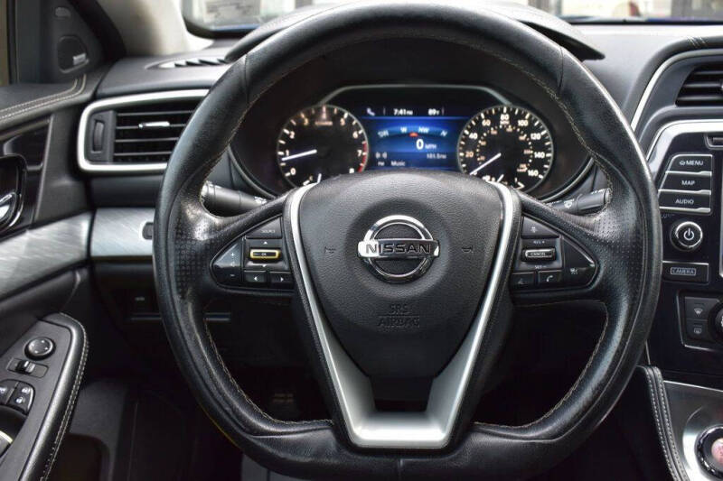 2017 Nissan Maxima