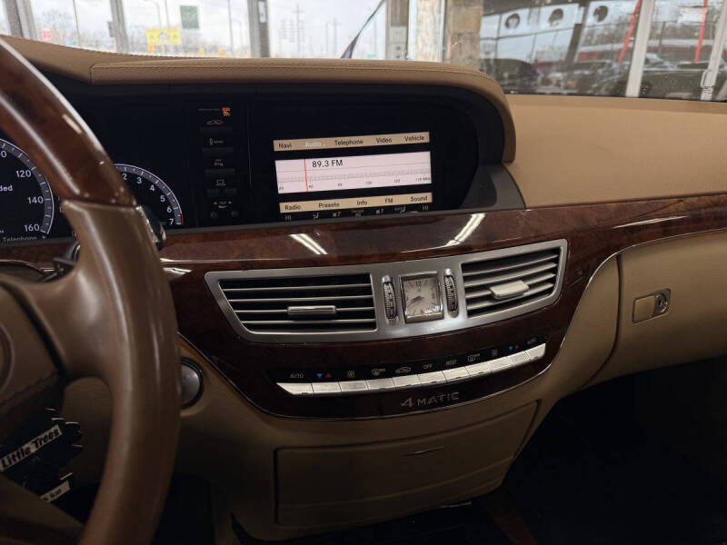 2010 Mercedes-Benz S-Class S 550 4MATIC