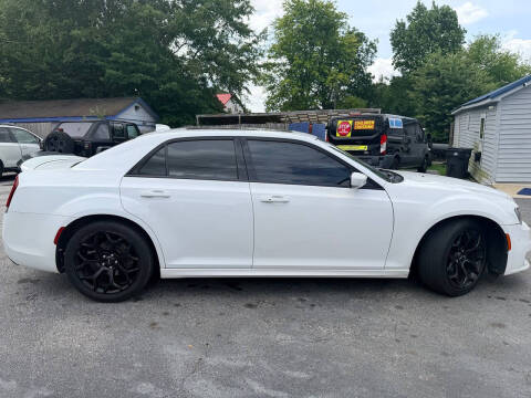 2018 Chrysler 300 S