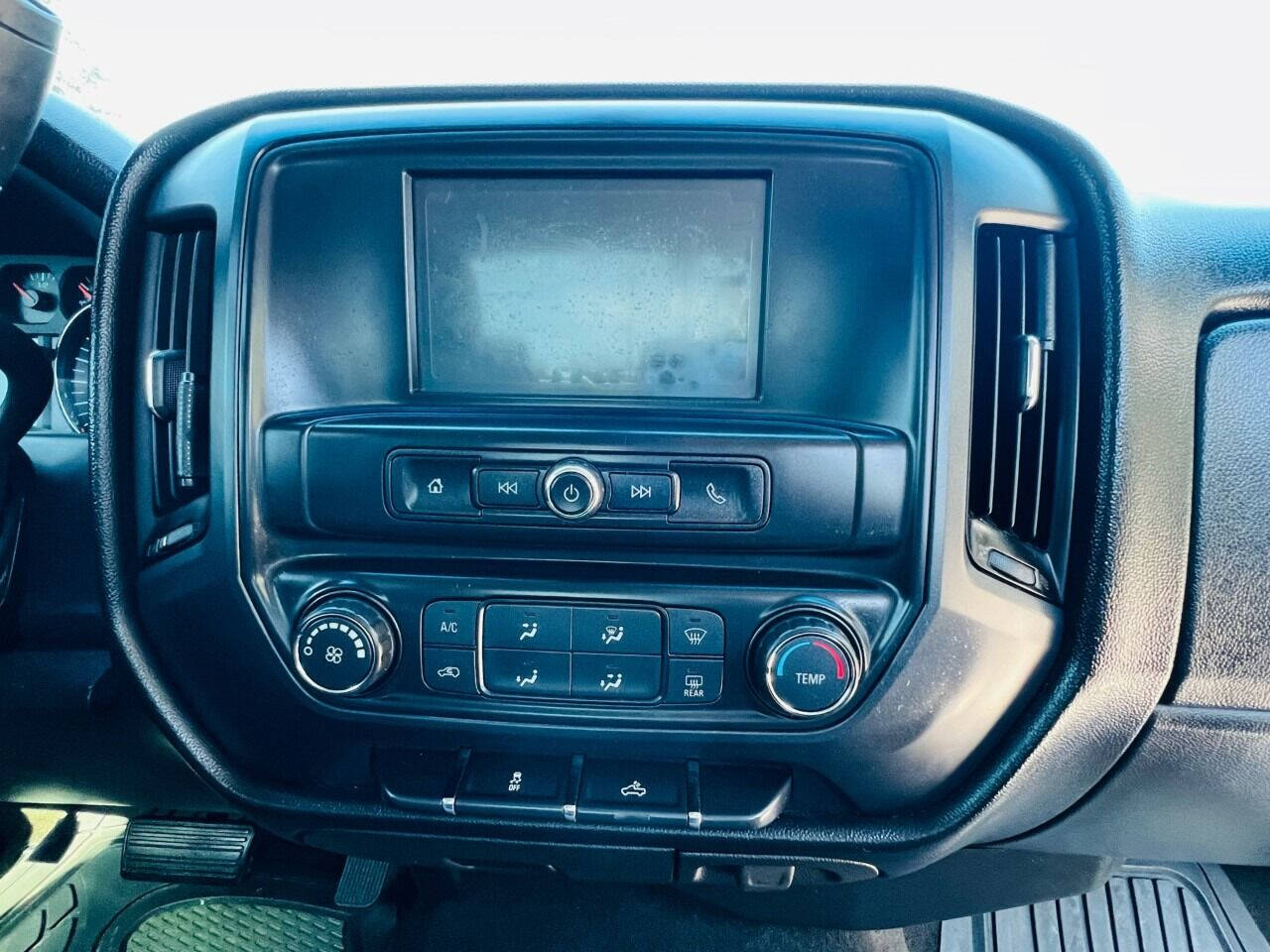 2017 Chevrolet Silverado Pickup - $22,950