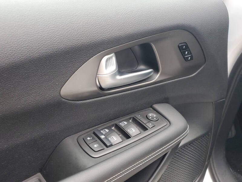 2025 Chrysler Pacifica Plug-In Hybrid