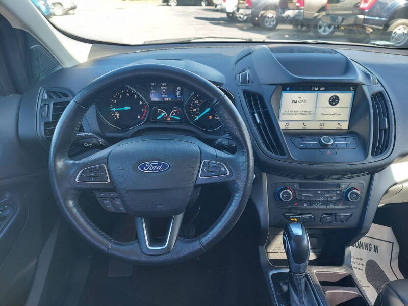 2019 Ford Escape SEL photo 13