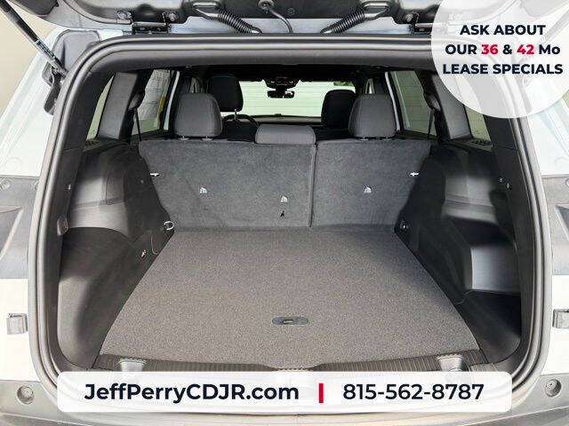 2026 Jeep Cherokee Laredo