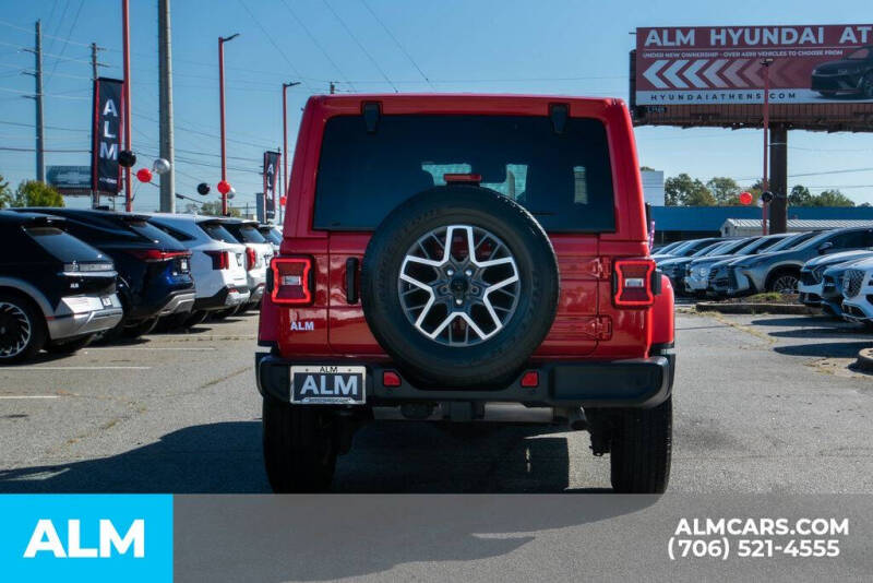 2024 Jeep Wrangler Sahara
