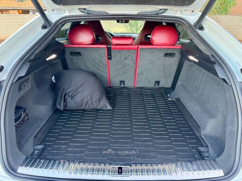 2019 Lamborghini Urus