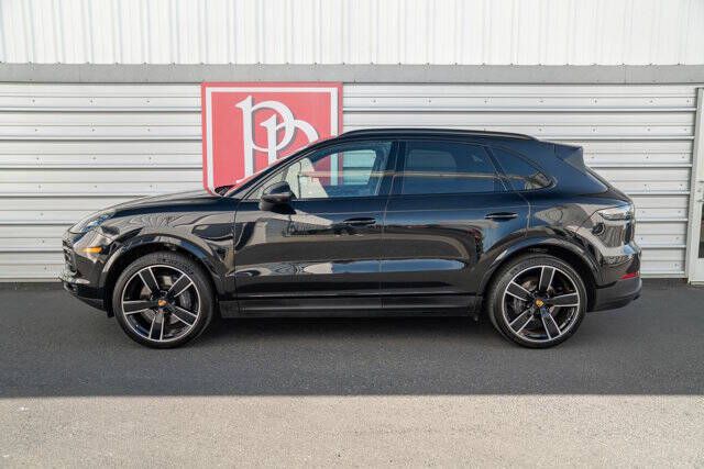 2022 Porsche Cayenne 40