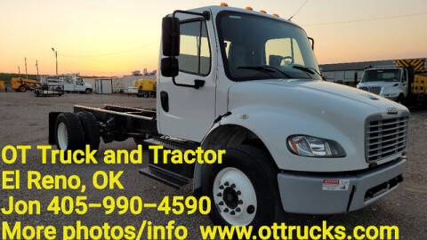 2015 Freightliner M2 106