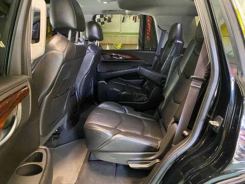 2015 Cadillac Escalade Luxury