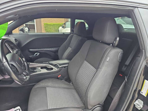 2022 Dodge Challenger SXT