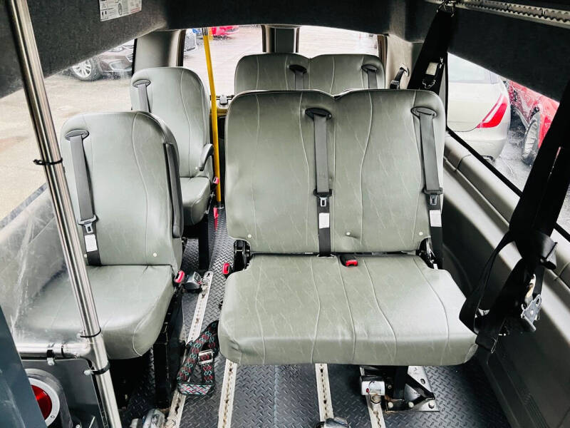 2017 Chevrolet Express LS 3500