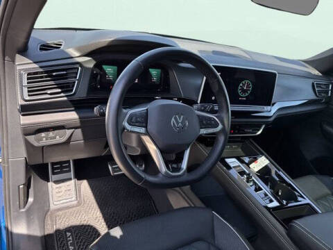 2024 Volkswagen Atlas Cross Sport SEL Premium R-Line 4Motion
