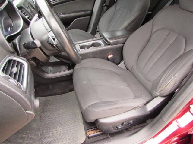 2016 Chrysler 200 Limited