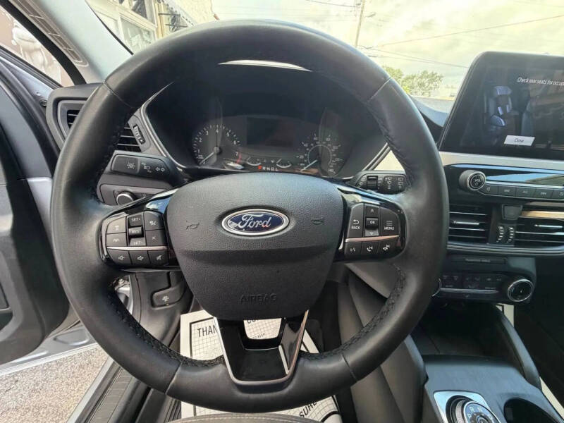 2022 Ford Escape SE