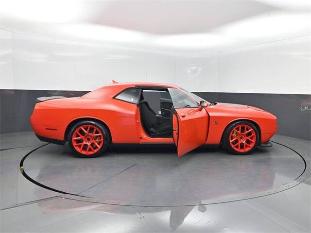 2016 Dodge Challenger R/T Scat Pack