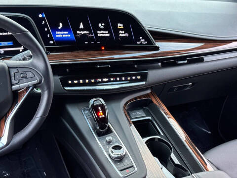 2024 Cadillac Escalade Luxury