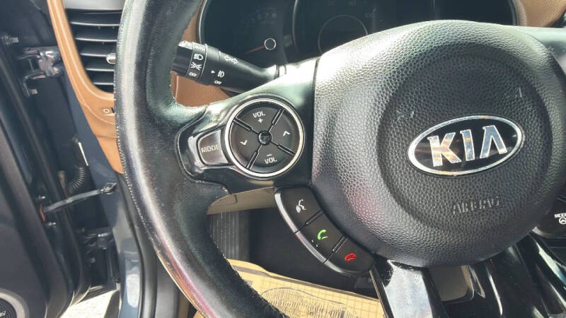 2016 Kia Soul +