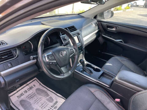 2017 Toyota Camry LE