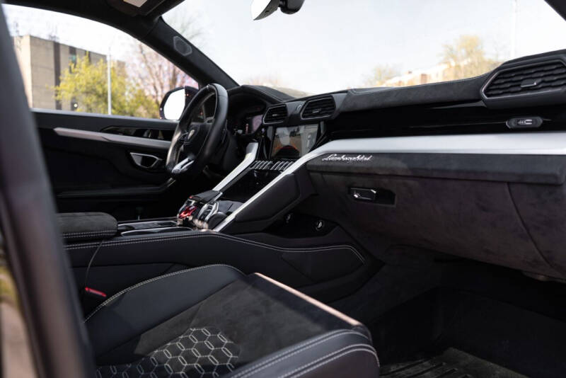 2020 Lamborghini Urus