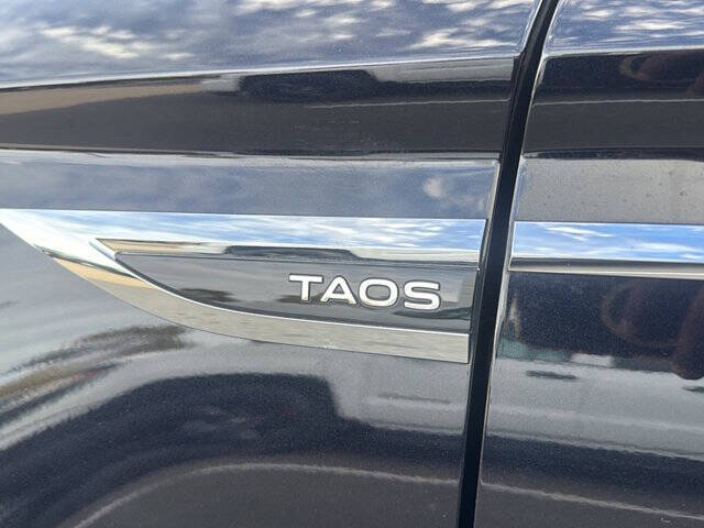 2024 Volkswagen Taos SE 4Motion