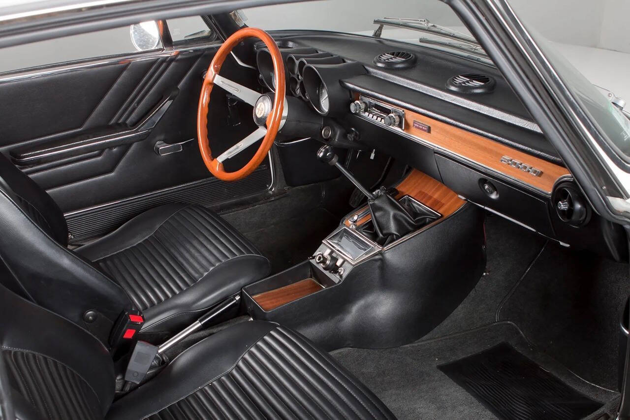 1973 Alfa Romeo 2000 GTV 16