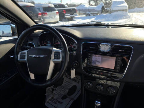 2013 Chrysler 200 Limited