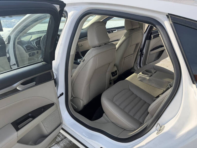 2020 Ford Fusion SEL