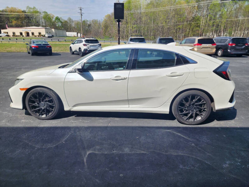 2018 Honda Civic Hatchback EX - Photo 6